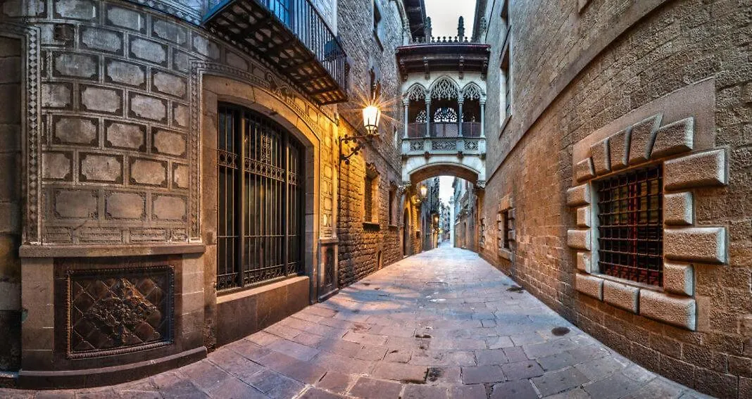 Old Town! Beach! Barcelona